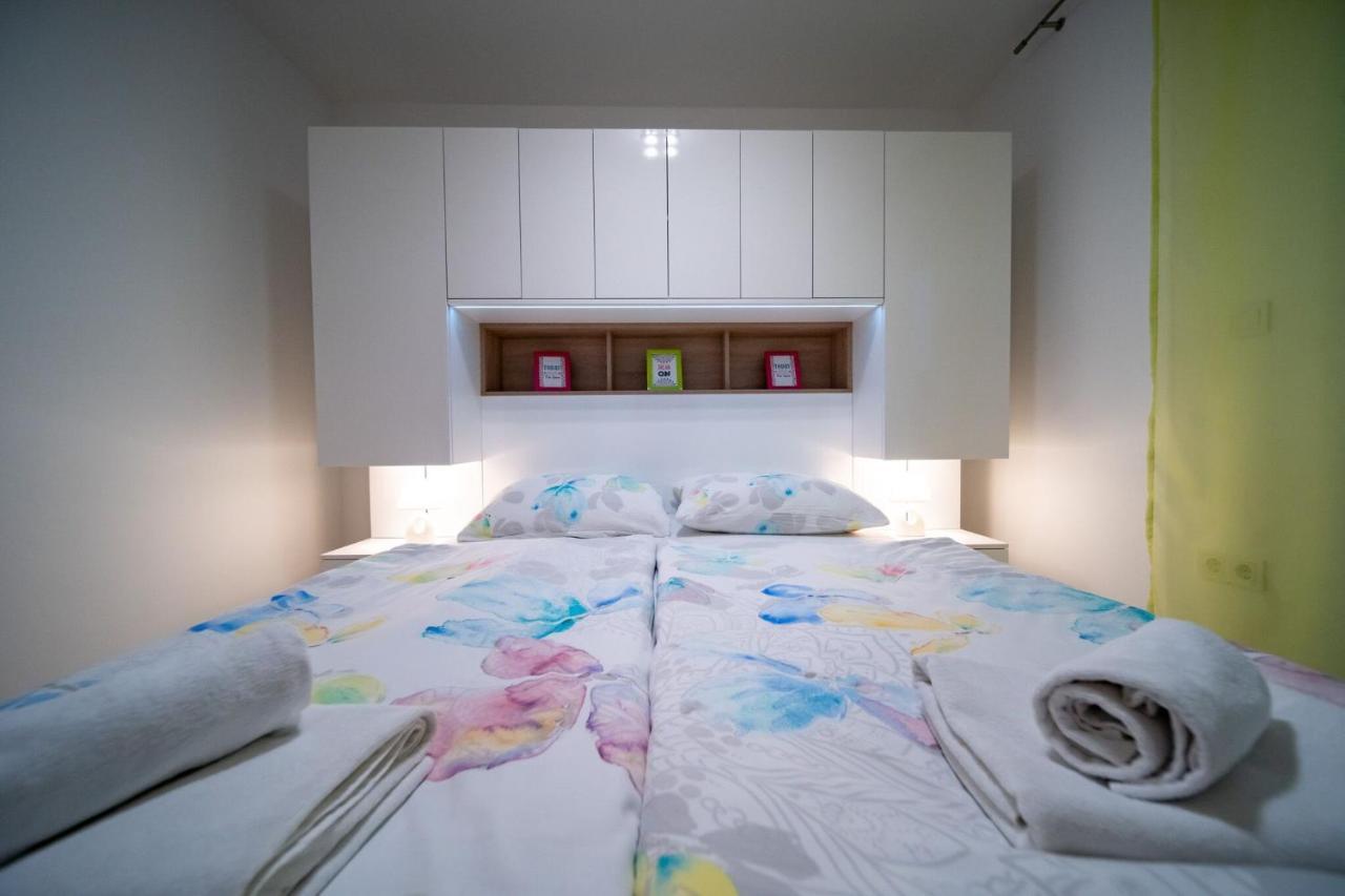 Apartments Arbis ロパール エクステリア 写真