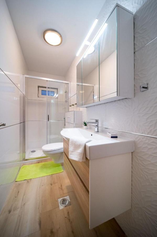 Apartments Arbis ロパール エクステリア 写真