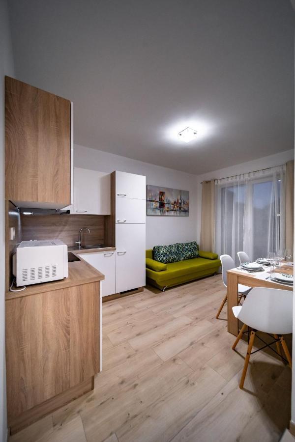 Apartments Arbis ロパール エクステリア 写真