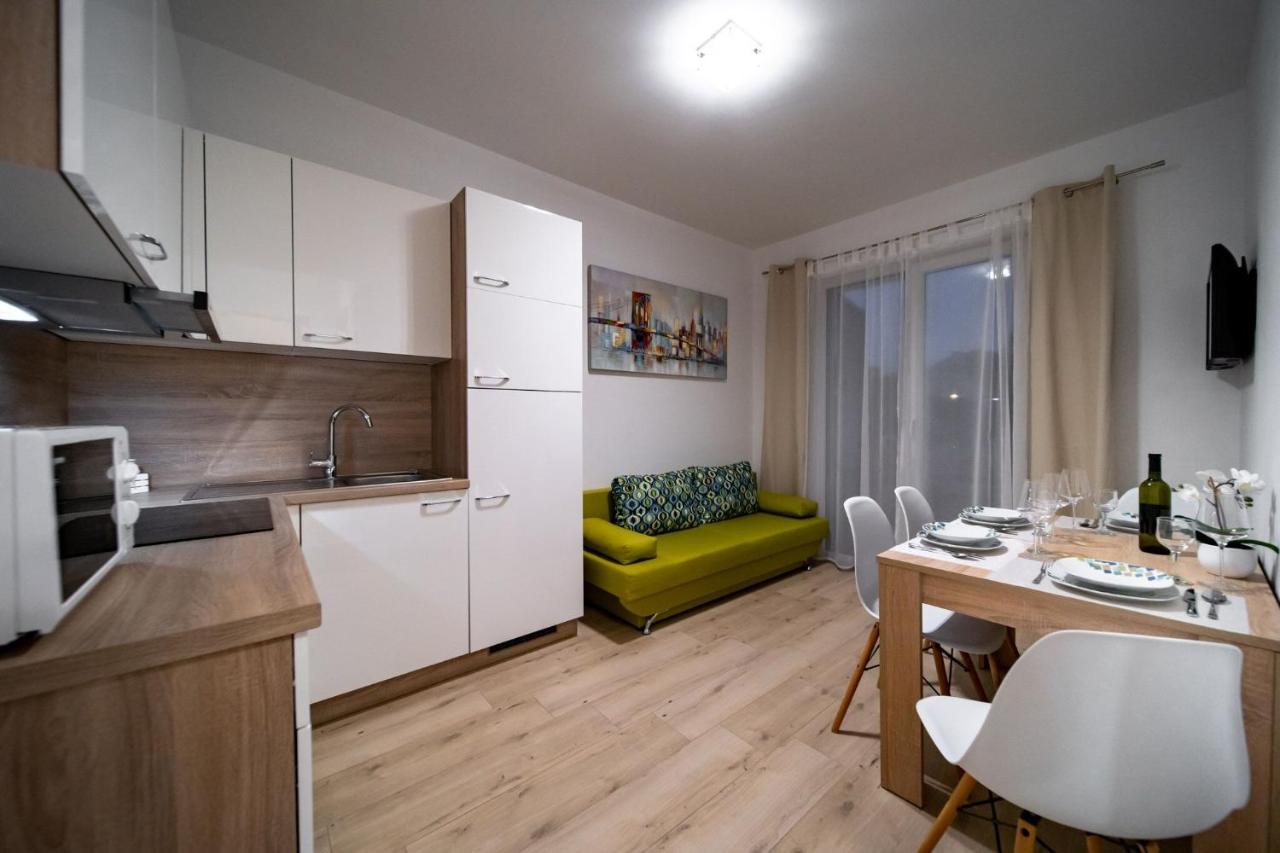 Apartments Arbis ロパール エクステリア 写真
