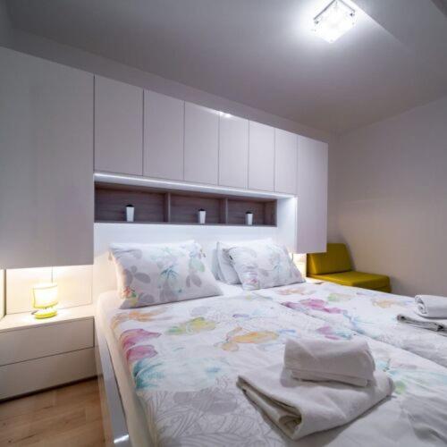 Apartments Arbis ロパール 部屋 写真