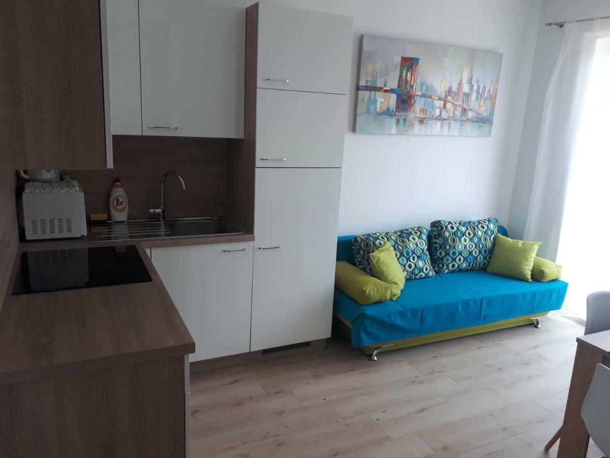 Apartments Arbis ロパール エクステリア 写真