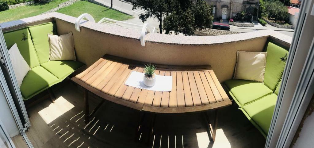 Apartments Arbis ロパール エクステリア 写真
